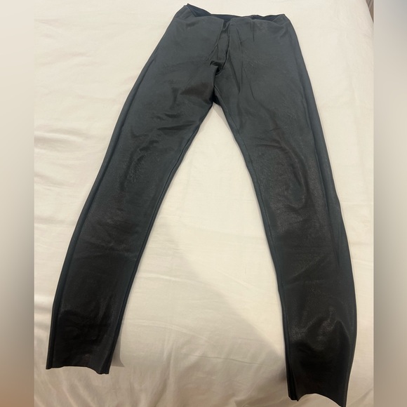 Commands Faux Leather Legging in Black - Picture 5 of 6